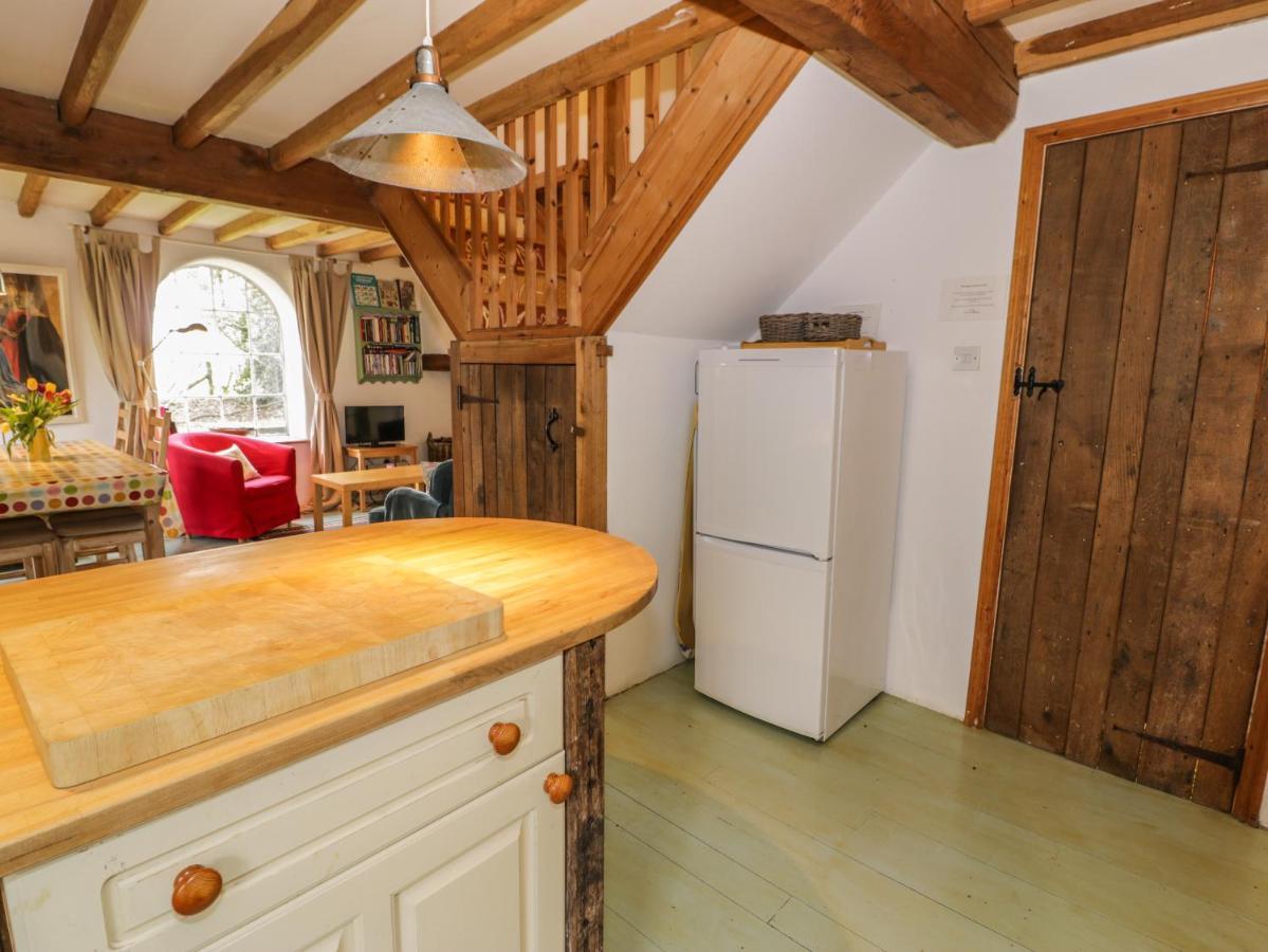 Beudy Dolpebyll Villa Llangadfan Dış mekan fotoğraf