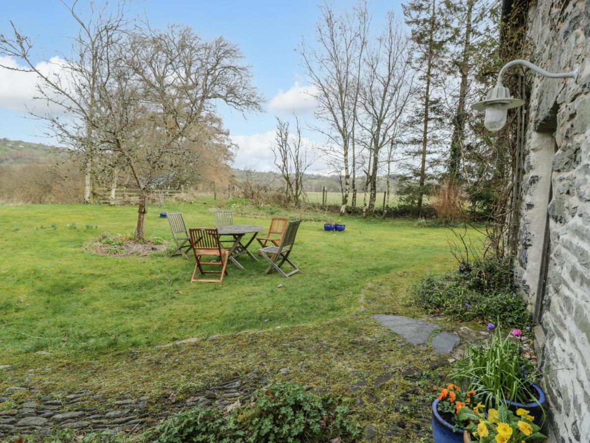 Beudy Dolpebyll Villa Llangadfan Dış mekan fotoğraf